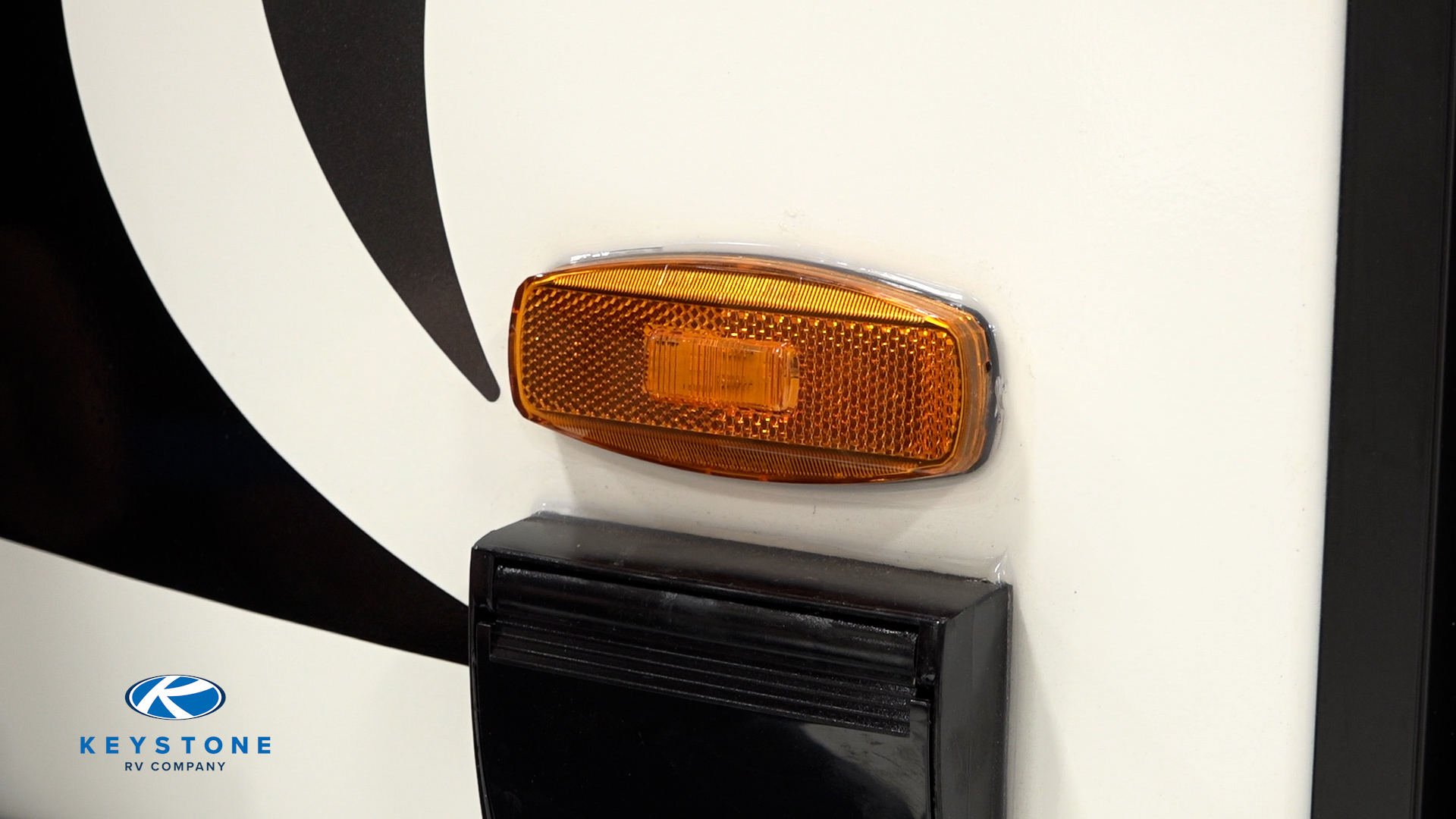 How to Replace Your RV Clearance Lights: A Step-by-Step Guide - Keystone RV