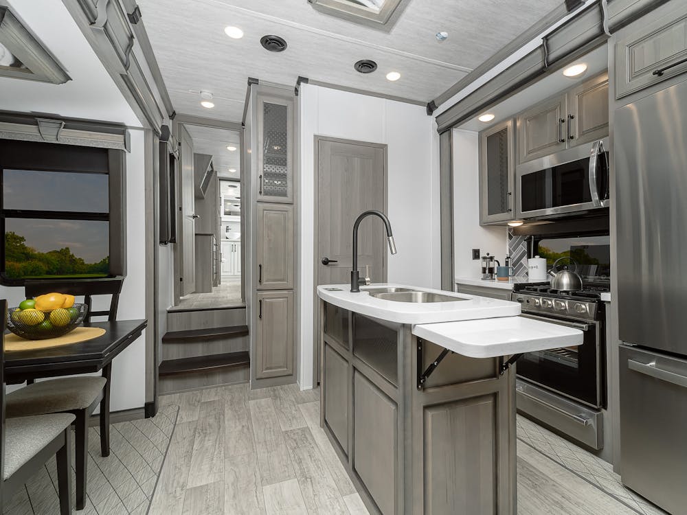 Montana 3761FL Kitchen