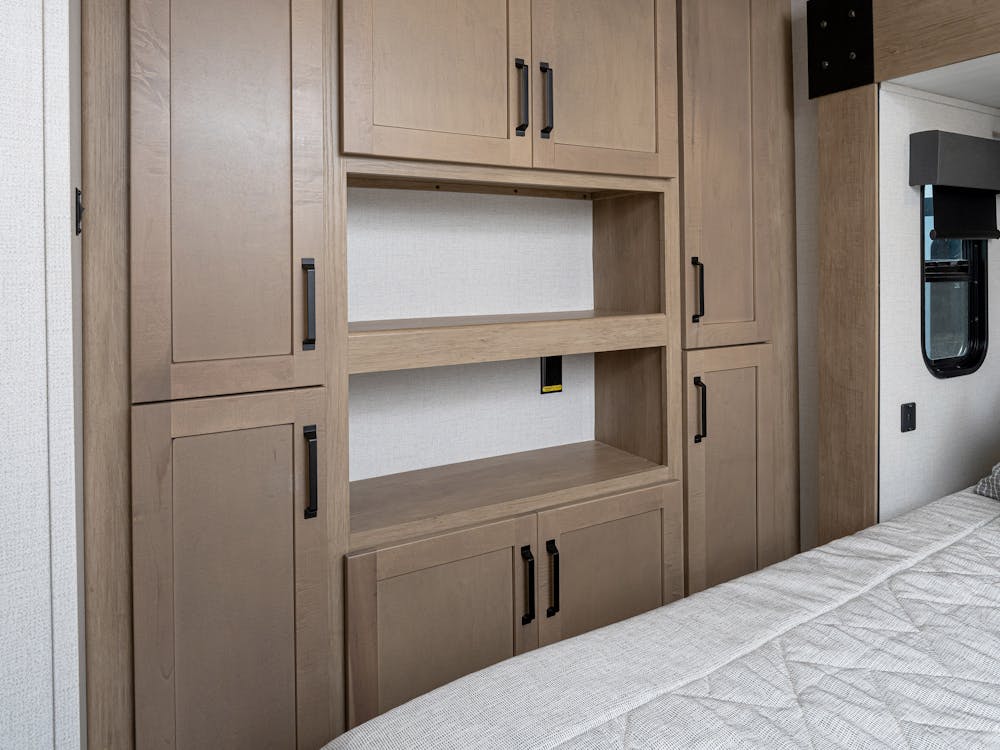 Raptor 420 Bedroom Storage