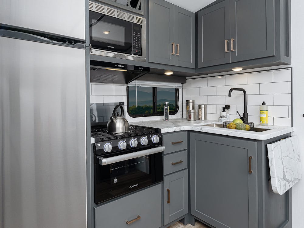 Bullet 260RBS Kitchen