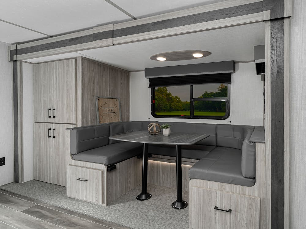 Passport 221BH Dinette Slide