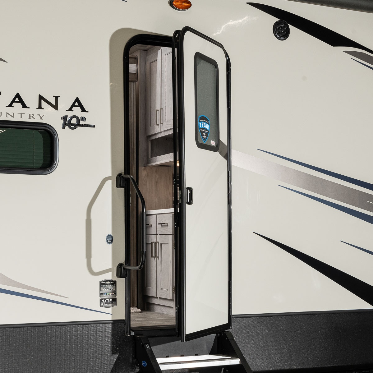 How to Replace Entryway Locks in Your RV: A Step-by-Step Guide ...