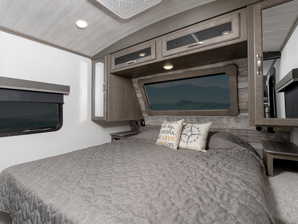 Cougar Half-Ton 27BHS Master Bedroom