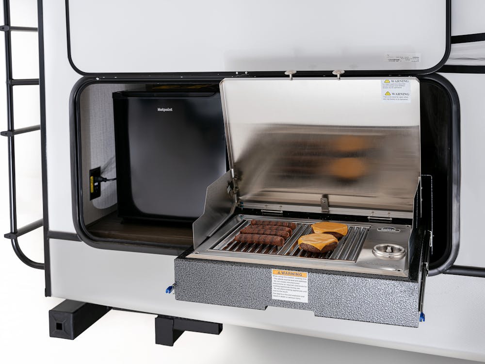 Cougar Half-Ton 30BHS Outside Kitchen