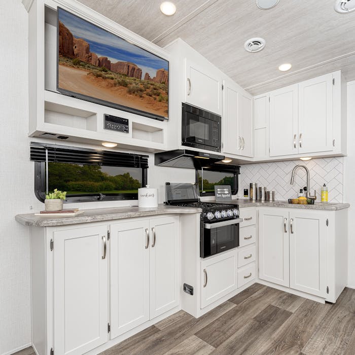 Cougar Sport 2700Bh Kitchen