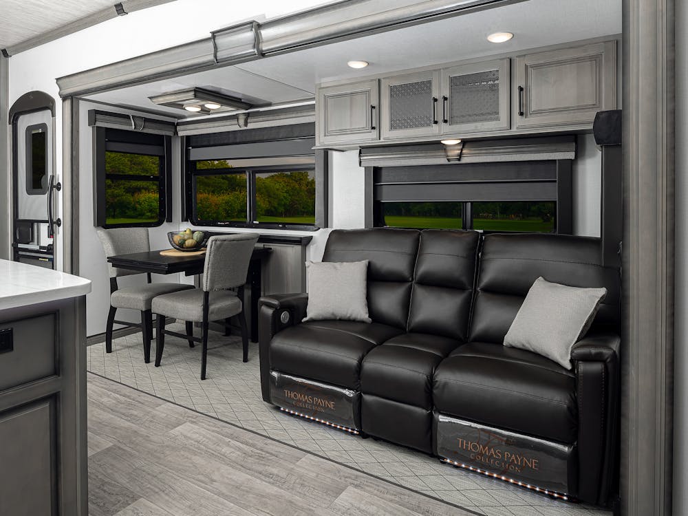 Montana 3781RL Fifth Wheel Living