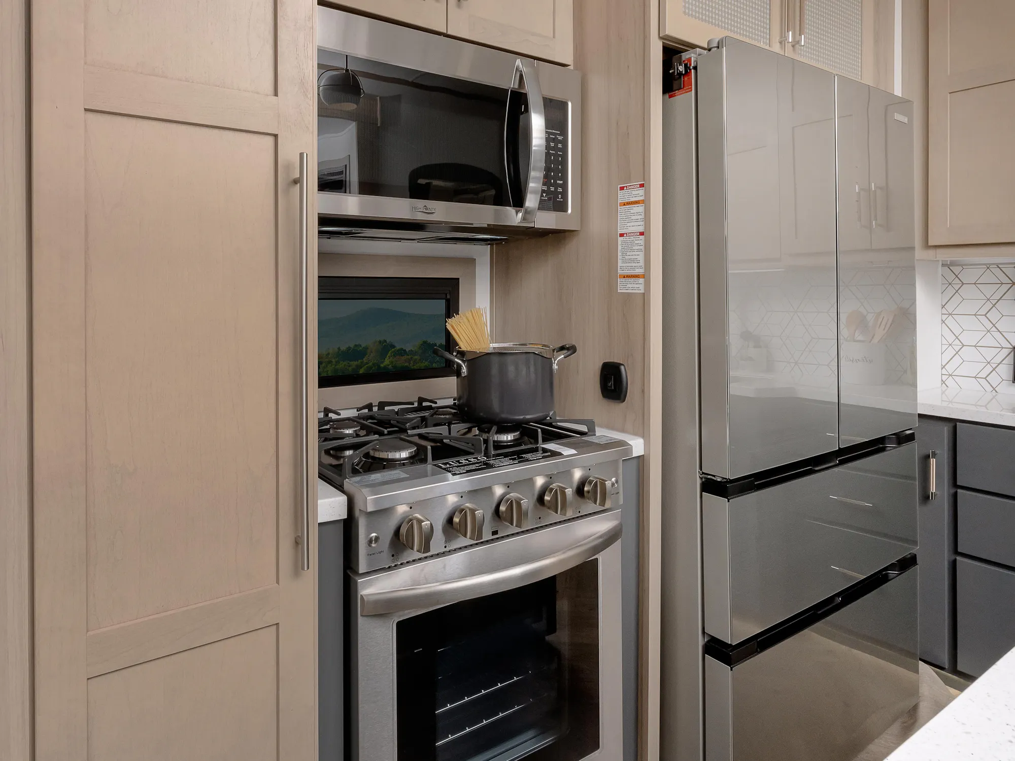 2026 Keystone Raptor 441HB photo 3