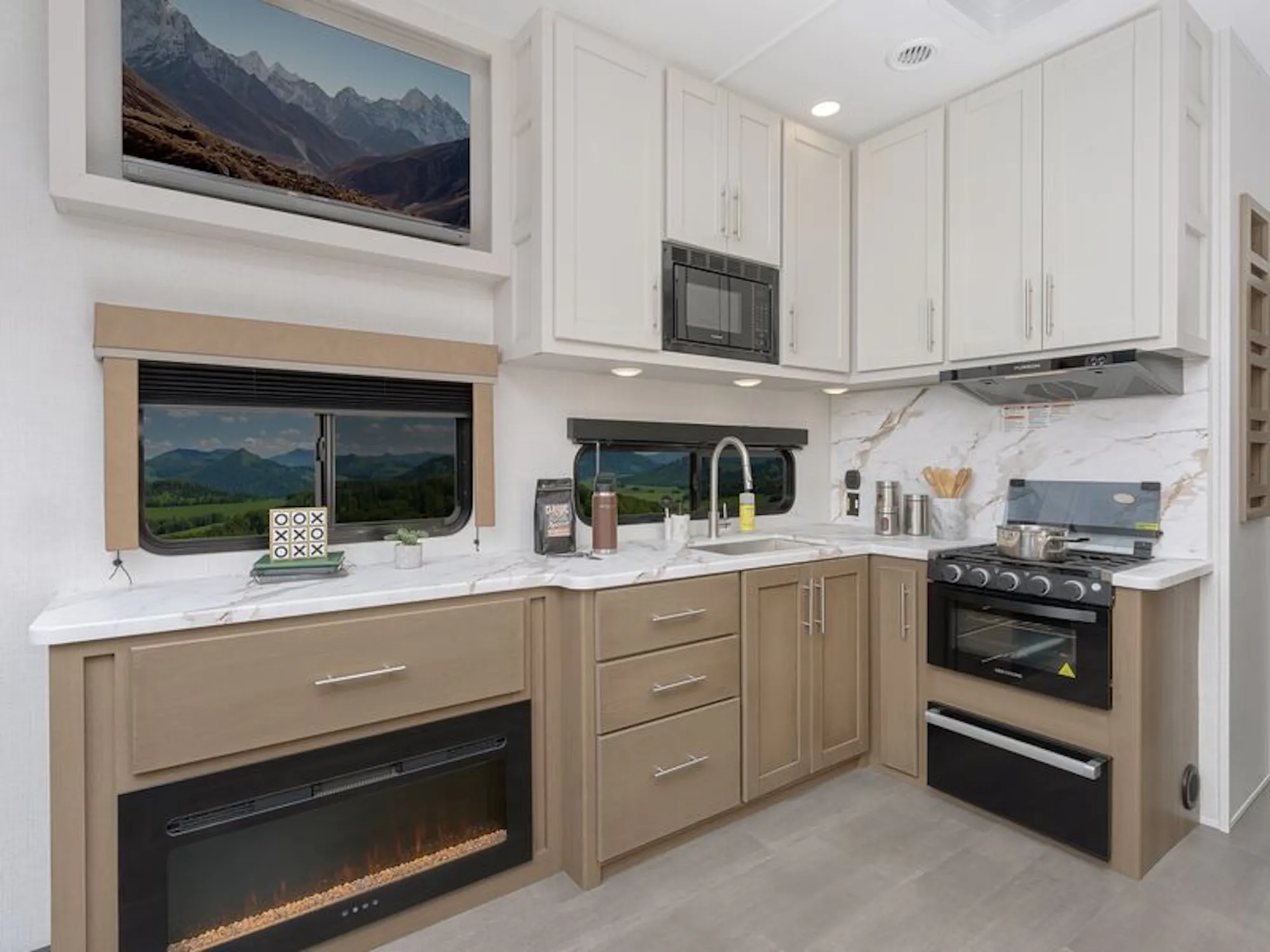 2026 Keystone Impact 337 photo 3