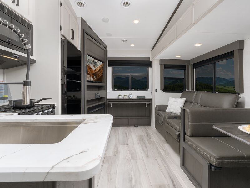 Arcadia Select Decor