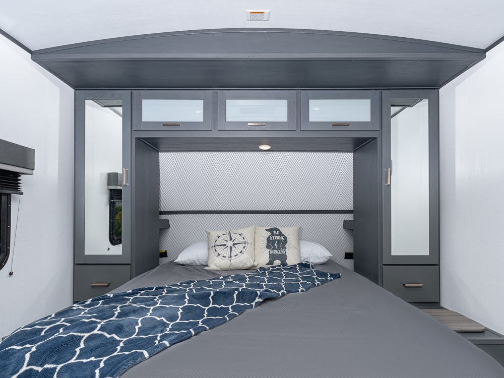 Bullet 260RBS Bedroom