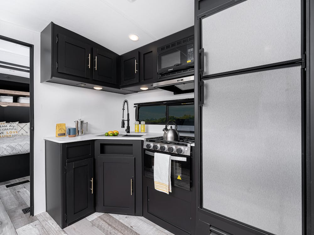 Springdale 335BH Kitchen