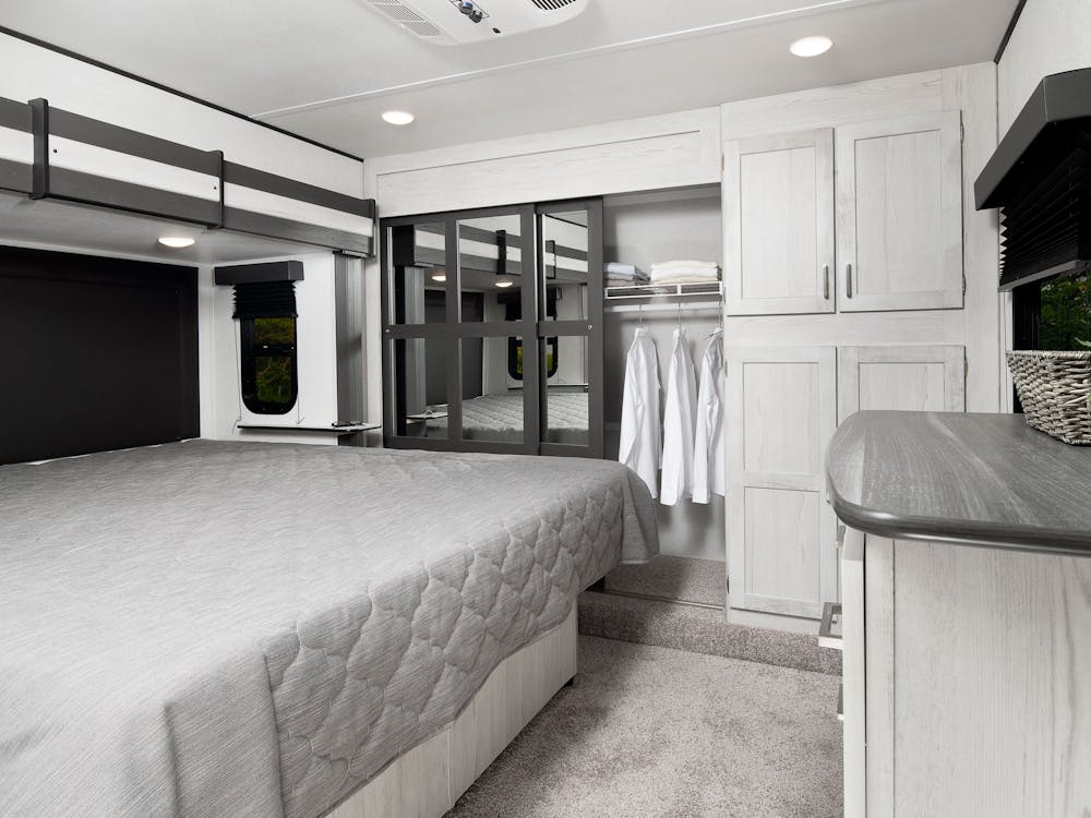Sprinter 3590LFT Bed