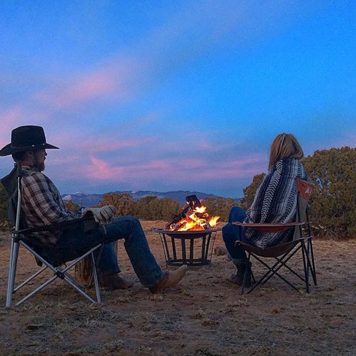 Jordan & Nick Wade of the Wandering Wades enjoying an evening campfire.