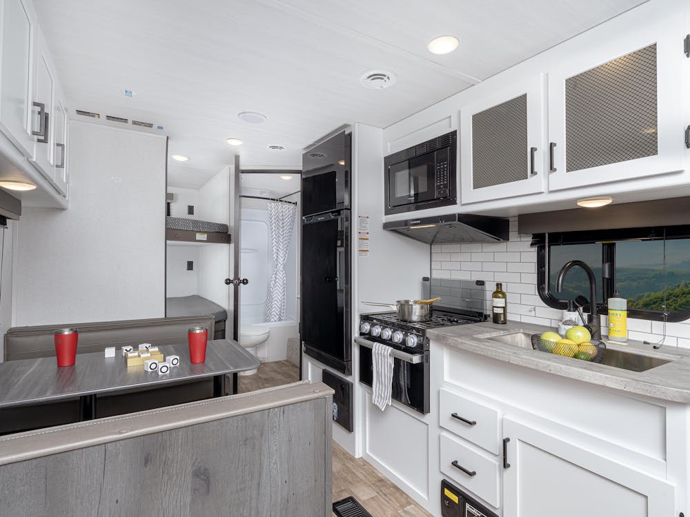 Hideout 25BHN Main shot