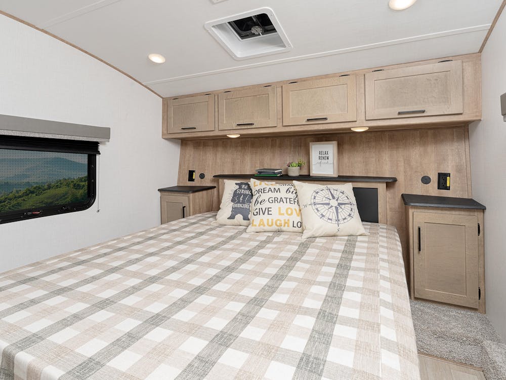 2024 Arcadia 27SBH