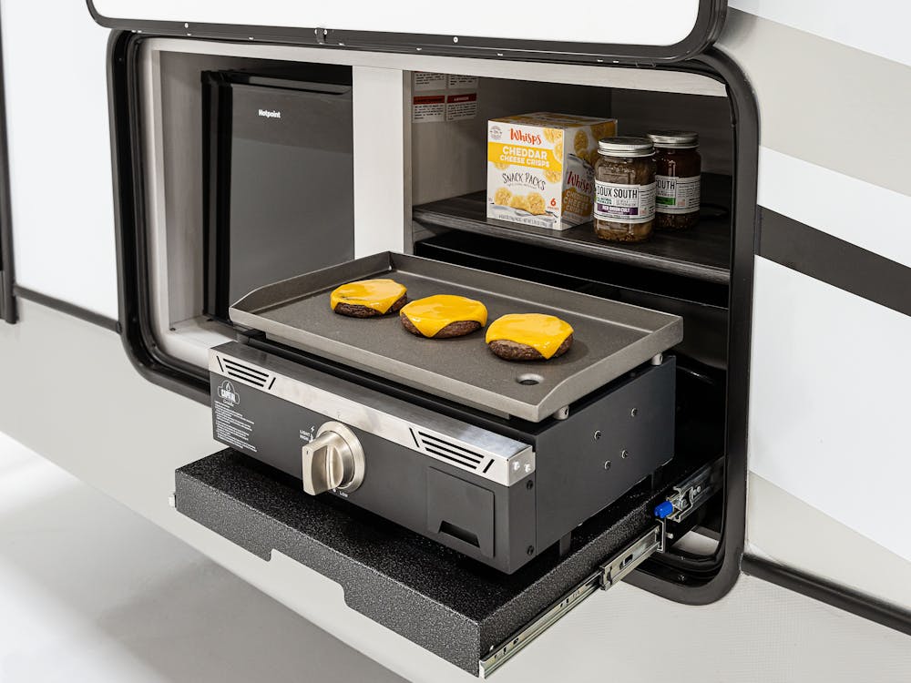 Sprinter 3900DBL Outside Kitchen
