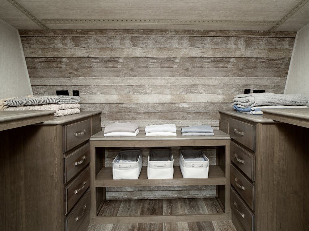 Cougar 355FBS Closet