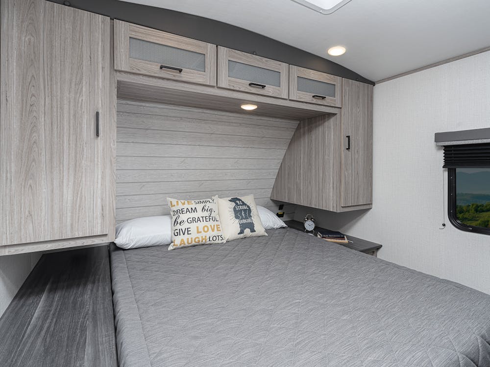 Passport 4210BH Bedroom