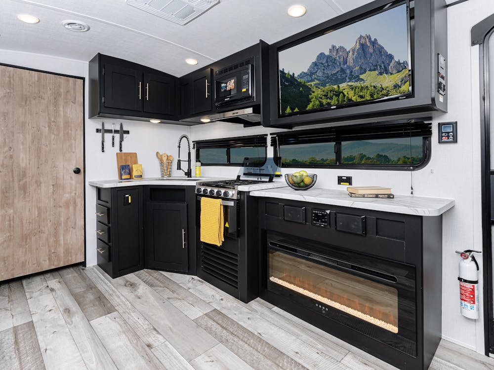 Springdale 286BHU Kitchen